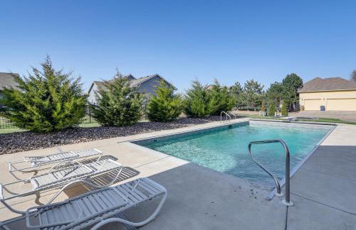 Balcony and Patio Spacious Home in Bel Aire! - Foto 1