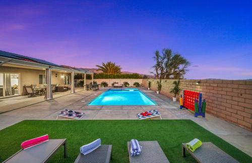 Views, Gameroom, Saltwater Pool & Hot tub, Firepit by MariamsBnb - Foto 71