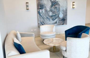 Urban Gateway Spacious Apartment with free parking - Photo 28