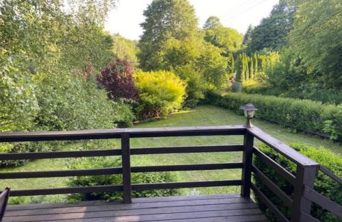 Lakeside holiday home with private garden - Foto 14