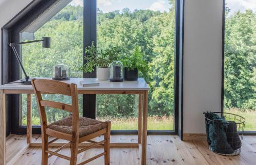 Czarny domek w górach - Foto 16