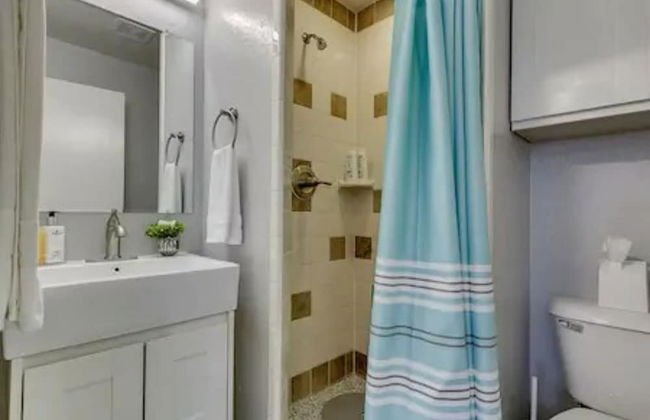 Garage Studio near OUSHC Hospital - Photo 33