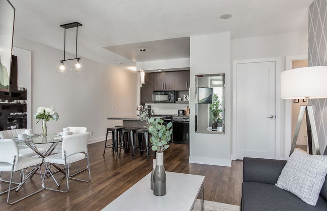 QuickStay - Beautiful Toronto Condo, City Views - Foto 14