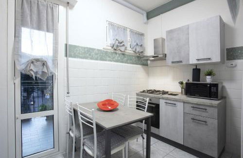 Lago di Lecco - Parcheggio Gratuito - Stazione Ferroviaria - Foto 4