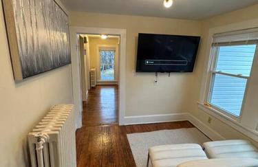 The Yellow Door 3-bedroom downtown near VT&RU - Foto 13