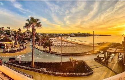 Beach House - Photo 1