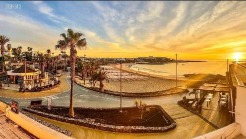 Beach House - Photo 1