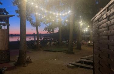 Rumiane pola - stodoła na Mazurach z widokiem na jezioro - Foto 73