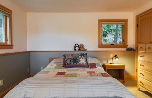 Private Home Overlooking Stevens Lake - Foto 37