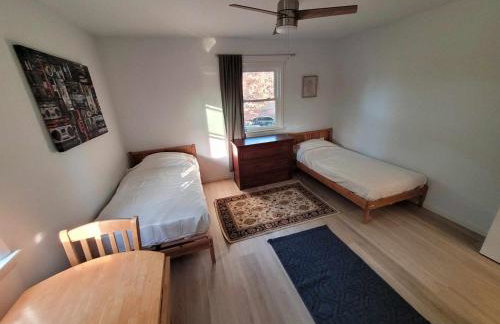 Spacious 4BR Home w Pool • Family Friendly - Foto 7