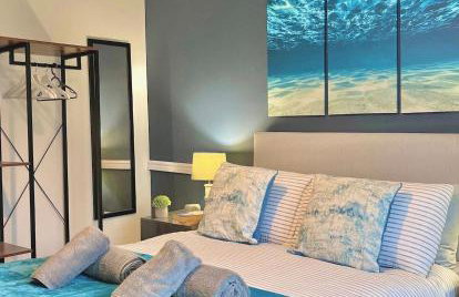 Ideal 4-bed home sleeps 7 - Nr Trafford Ctr & M60 - Foto 5