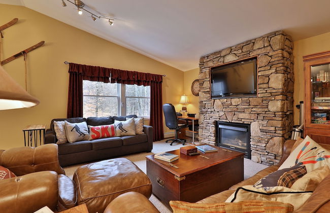 The Tanglewood Lodge: Amazing Ski Home For Groups. Hot Tub. Close To Killington Resort! 4 Bedroom Home - Photo 18