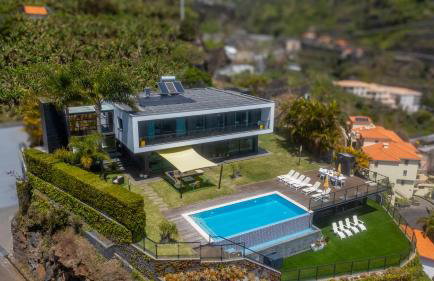 Villa Skylark - by LovelyStay - Foto 26