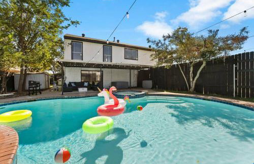 Dream GetAway PoolHotTubGamesPet Friendly - Foto 17