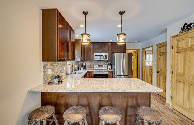 Top Notch Lodge by Avantstay Hot Tub, Game Room, Community Pool, Deck - Foto 13