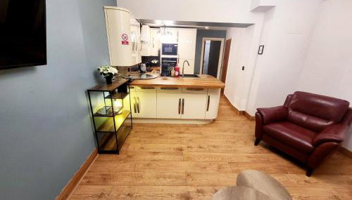 Modern 3-Bed Family Haven wFree Parking - Foto 2, Other