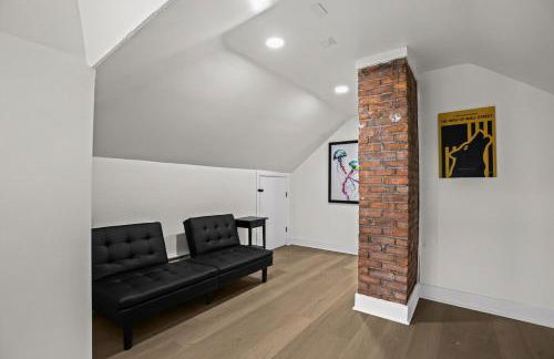 Loft w Fenced Yard Pet-Friendly Near Downtown - Foto 18