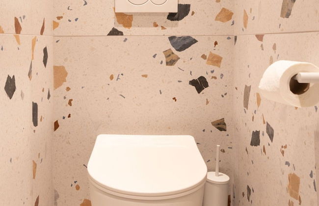 Elegance & Comfort With A/C in the Heart of 11th - Photo 14