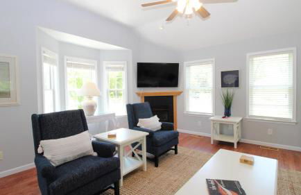 Fairwinds Cottage - Photo 3