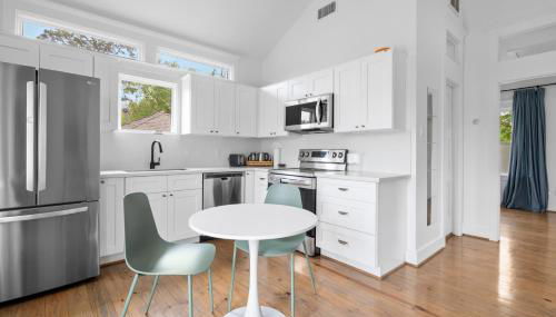 Solace One Houston 1BR with Balcony Views! - Foto 2, stove, dishwasher