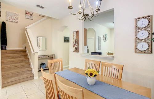 Spacious Regal Oaks Townhome by Disney - Foto 9