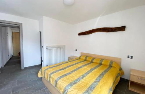 Independent Stone House with Lake View - Photo 12