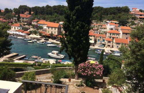 Apartment in Maslinica 70m from the sea - Photo 40