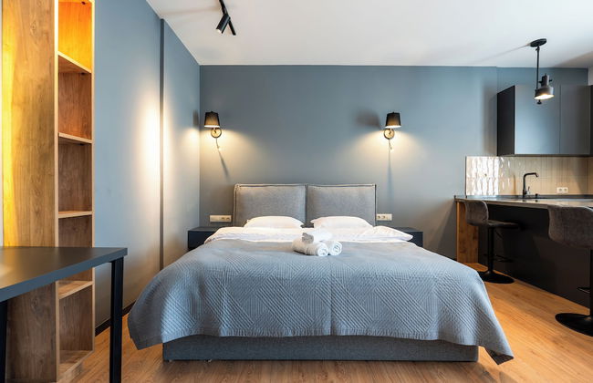 Stones Throw Apartments - Photo 12