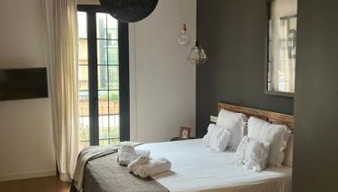 Top ten street in the world by Time Out Front View of Casa Batlló - Photo 5