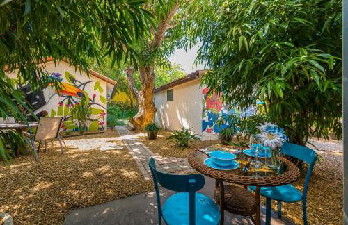 Birds of Paradise: Unwind in Nature's Embrace - Foto 54