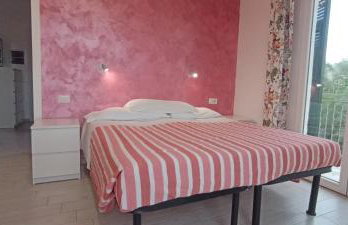 Villa tranquilla immersa nel verde a 2 Km dal mare - Foto 82