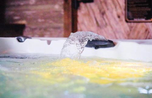 Hilltop Lakeview Hideaway- 2BR 2BATH with romantic sunsets - Foto 47