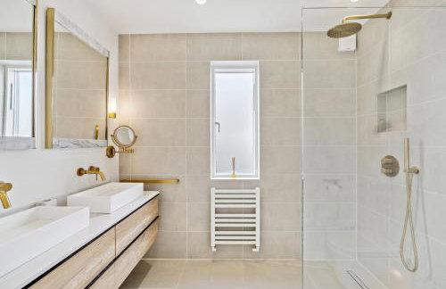 Glade House - Photo 2