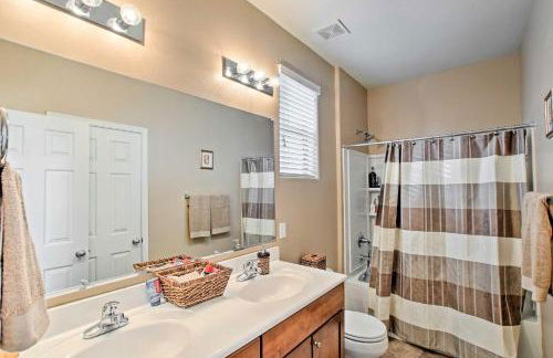 Dog-Friendly Retreat with Patio and Yard in Gilbert! - Foto 16