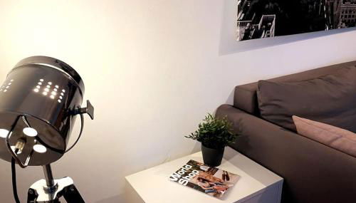 Cozy Studio Guesthouse next to city center & fair - Foto 3