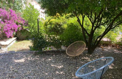 Au coeur de Sartène appartement de charme dans un écrin de verdure - Foto 14