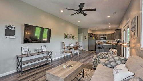 Lake Views, Fire Pit! Blue Cabin Ozarks Getaway - Foto 3