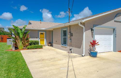 Dog Friendly Home wPrivate Fenced Yard, Garage & Fire Pit STEPS to the Beach! - Foto 7