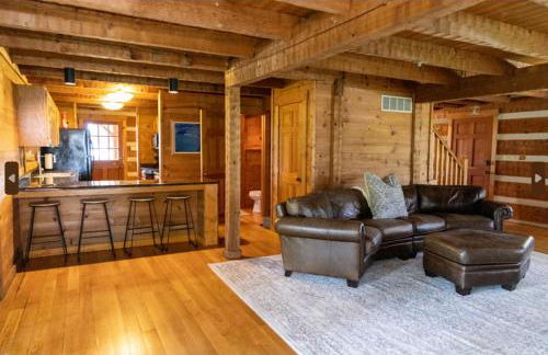 Serene Bourbon Cabin - Foto 10