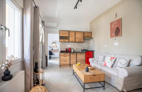 Hot tub with Acropolis view 1 minute from METRO TRAIN - Foto 51