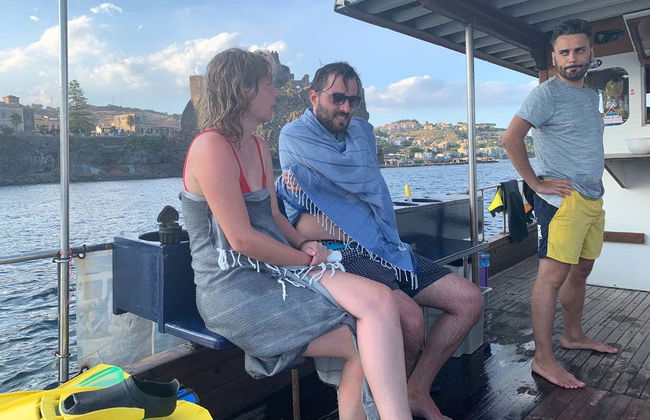 Tour dell'Etna in fuoristrada + Giro in barca ad Aci Trezza - Foto 3