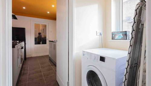 Stanley-3 Bdrm House Ideal for Contractors Near Beach - Foto 2