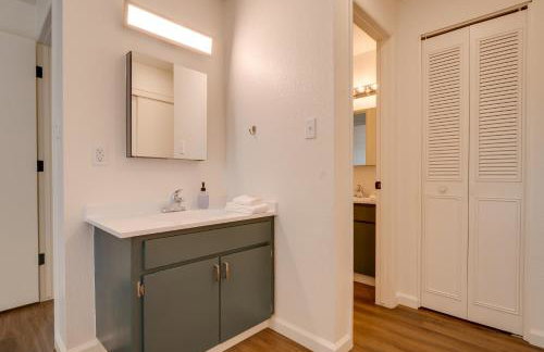 Quiet Home with Yard 2 Mi to Mall and Sparks Marina! - Foto 15