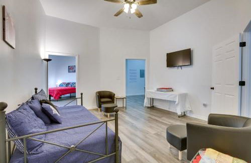 Unique Country Getaway in Angie with Covered Patio! - Foto 12