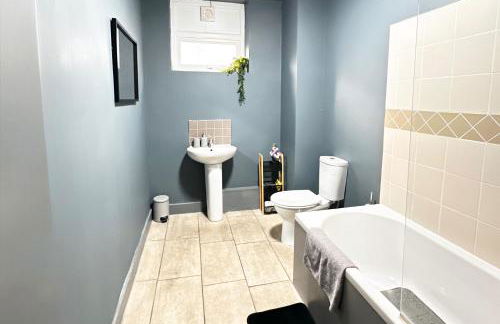 Oak Suite - 2 Bed - Sleeps 4 - Central Blackpool - Foto 2