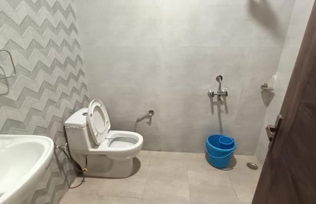 85 The Ganges 2 Bhk Apartment for Homestay - Foto 47