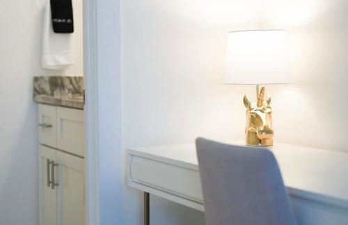 Luxe Townhome Rooftop Hot Tub Parking - Photo 57