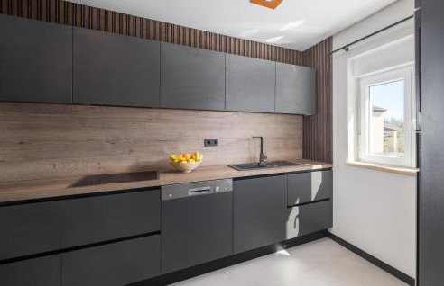 Three-Bedroom Holiday Home In Porec - Foto 3