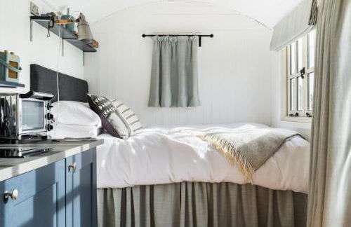 Purbeck Shepherd Huts - Photo 7