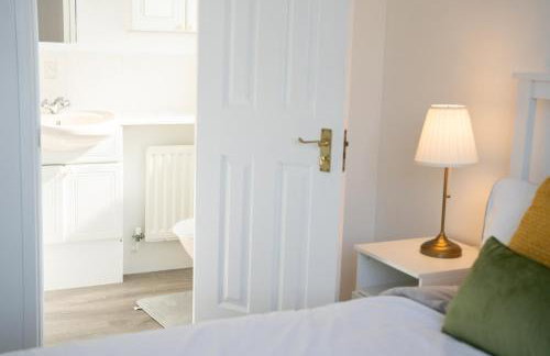 Opulent 5 bedroom Retreat with Hot tub and Entertainment - Foto 18